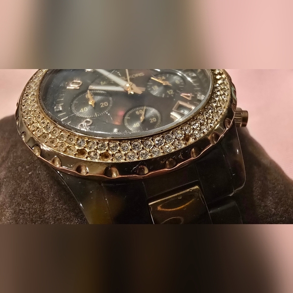 Michael Kors Gold and Tortoise Shell Watch - Picture 6 of 12
